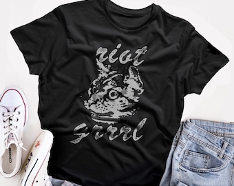 riot grrrl cat  t shirt Unisex Heavy Cotton Tee