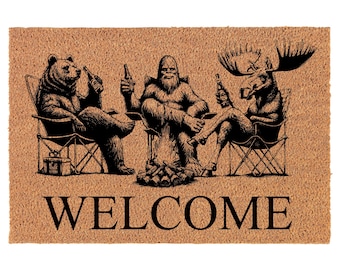 Felpudo de fibra de coco con diseño de Bigfoot Bear Moose Friends, ideal como regalo de inauguración de la casa o para bodas.