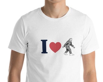 I heart Bigfoot shirt, love Bigfoot T-shirt, Sasquatch love shirt, Short-Sleeve Unisex T-Shirt