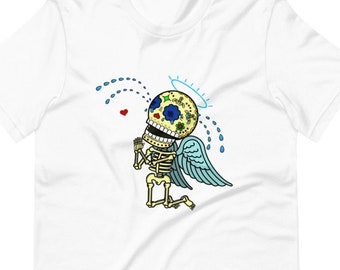 Skeleton shirt, Dia de Los Muertos shirt, praying skeleton, Day of the Dead shirt, Halloween skeleton, Mexican skeleton Short-Sleeve T-Shirt