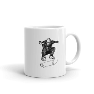 Bigfoot Sasquatch Yeti Skateboard Tasse