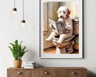 Może przedstawiać: Biały pies siedzi na toalecie i czyta gazetę zatytułowaną "GoldenDoodle" z nagłówkiem "Nowa toaleta".