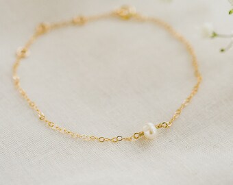 Ava Pearl Bracelet, bracelet femme, pearl bracelet, bracelets, bridal bracelet, minimalist jewelry