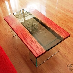 RED SHARD Chestnut and epoxy resin coffee table image 5