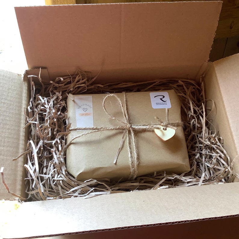 No words just hugs candle, Gift Box for Her Him, Sending you hugs in candle, Thinking of you gifts Gift for friend Get Well Soon Sympathy image 13