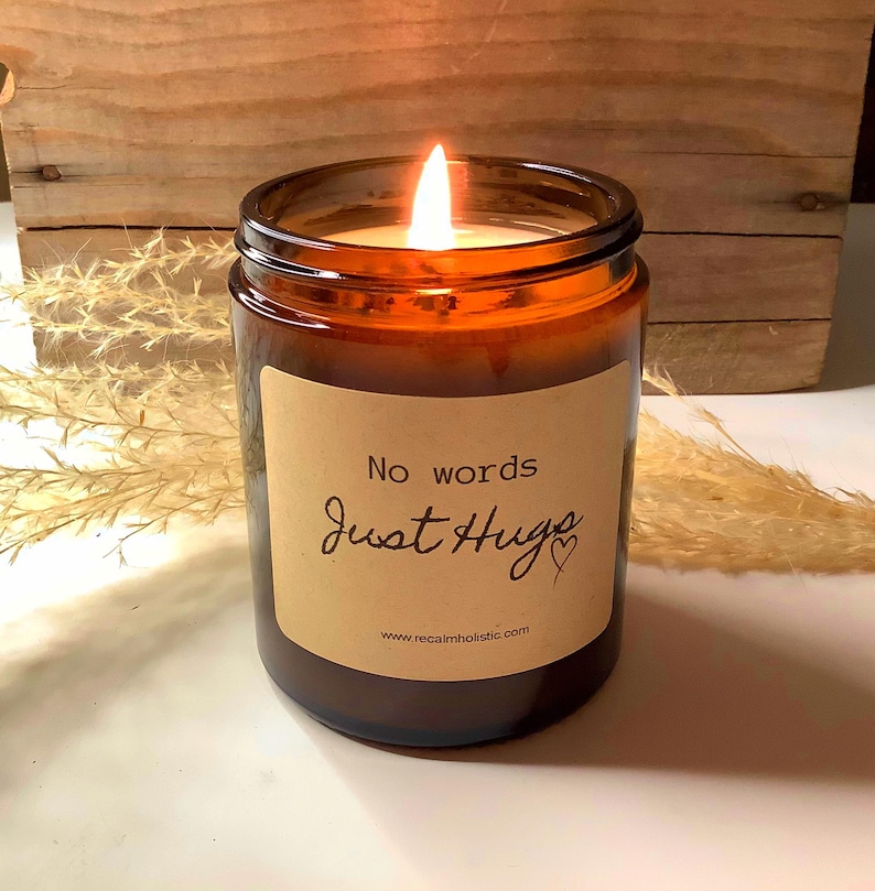 No words just hugs candle, Gift Box for Her Him, Sending you hugs in candle, Thinking of you gifts Gift for friend Get Well Soon Sympathy Medium Candle only