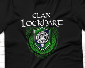Clan Lockhart Schotse Tartan T-shirt met clanwapenbadge, motto en achternaam van de familie