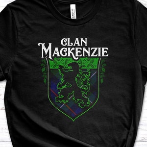 Koszulka unisex w kratę szkocką MacKenzie z lwem Rampant, herb MacKenzie, nazwisko MacKenzie, nazwisko MacKenzie, tartan MacKenzie. Kobiety