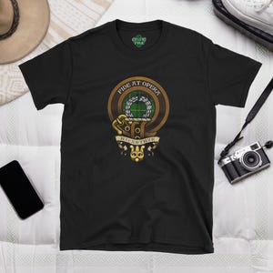 T-shirt Clan MacArthur Scottish Crest – Heritage Family Apparel