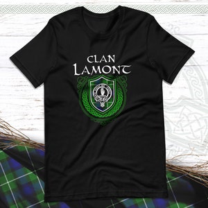 Clan Lamont Schottisches Tartan T-Shirt mit Clan Crest Badge, Motto und Nachname der Familie