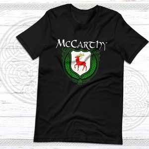 McCarthy Familie Irisches Unisex-T-Shirt, McCarthy Familienwappen, McCarthy-T-Shirt, McCarthy Nachname Nachname, irische Heraldik, irisches Wappen