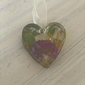 flowers preserved in resin heart, hanging heart with flowers, gift for her, keepsake gift, resin heart flowers, funeral flower preservation