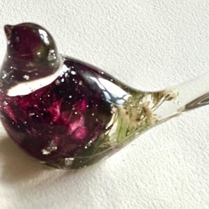 flowers preserved in resin bird, robin with flowers, gift for her, keepsake gift, resin robin with flowers, funeral flower preservation