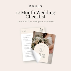 Puede incluir: Una lista de verificaci&oacute;n de boda beige con el texto "12 Month Wedding Checklist" y "Included free with your purchase!". La lista de verificaci&oacute;n est&aacute; acompa&ntilde;ada de una foto de una novia con un ramo. Es un art&iacute;culo extra.