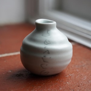 Handmade Pottery Vase, Ceramic Flower Bud Vase, Home Decor