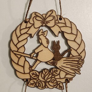 Kiki's Delivery Service Ornament ~ Laser Cut Wood Sign Ornament ~ Kiki and Jiji Sign ~ Miyazaki Studio Ghibli Ornament Bild 5