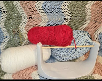 Horizontal yarn ball holder, knitting, crochet, spindle
