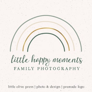 Premade Logo Acquerello Fotografo Retro Font Gold Rainbow Designer Stilista Per bambini Filigrana Design Minimalista Design Yoga Benessere