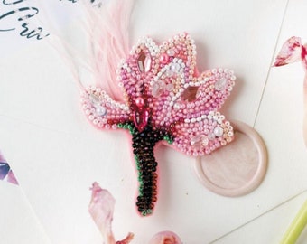 Zarte Magnolia Brosche Perle Stickerei Kit *** kostenloser Versand Blume Brosche Perlen Kit rosa Blüte Stickerei Kit handgemachte Mütter Tag Geschenk