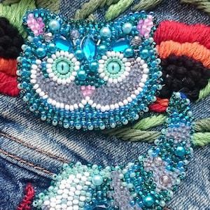 Cheshire Cat double brooch bead embroidery kit *** FREE SHIPPING cat brooch beading kit easy DIY handmade brooch beaded jewelry