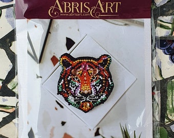 虎のブローチビーズ刺繍キット***送料無料野生の猫ビーズDIY虎アパレル