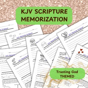Pode incluir: Uma cole&ccedil;&atilde;o de folhas de trabalho brancas de memoriza&ccedil;&atilde;o das Escrituras KJV com texto preto e desenhos de linha. As folhas de trabalho t&ecirc;m uma faixa verde que diz "KJV Scripture Memorization" e uma faixa verde que diz "Trusting God THEMED".