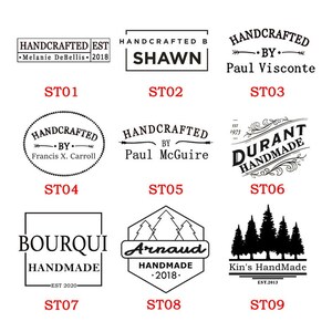 Puede incluir: Nueve dise&ntilde;os de logo diferentes para productos hechos a mano. Los logotipos presentan varios estilos, incluyendo basados en texto, ilustrativos y decorativos. Algunos logotipos incluyen el nombre del fabricante, mientras que otros presentan un eslogan o una fecha.