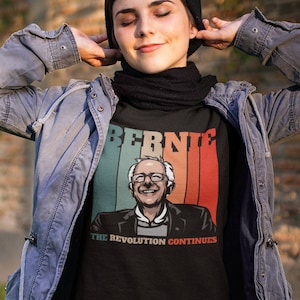 Progressive Liberal Democracy Retro Vintage Unisex T-Shirt Feel the Bern Bernie Sanders Pop Art