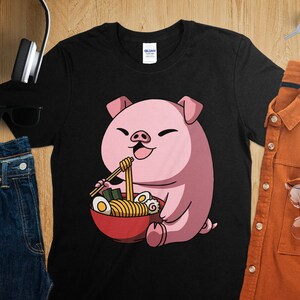 Camiseta de ramen japonesa con fideos asiáticos del año del cerdo de anime kawaii, camiseta de anime, camiseta de ramen, arte japonés