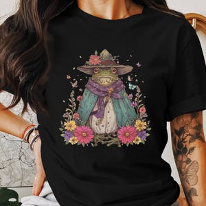 Vintage Frog Shirt, Whimsical Frog in Hat Tee, Fairy Tale Frog Graphic, Cute Frog in Cape T-Shirt, Unique Froggy Wear, Retro Animal Shirt