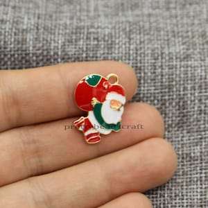 High Quality Enamel Christmas Charms Deer Santa Claus Bell Candy Cane Snow  Globe Jewelry Making Earring Bracelet Necklace Charm Pendant 