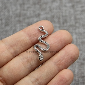 20 Schlangen Charms Cobra oder Schlange Anhänger Schmuck DIY Basteln Zubehör Antik Silber Ton 14x31mm