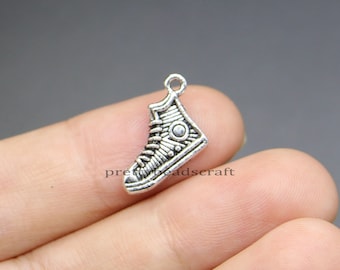 50 colgantes con dijes para zapatillas deportivas, para correr, gimnasio, joyería, manualidades, suministros, tono plata antigua, 17 x 12 mm