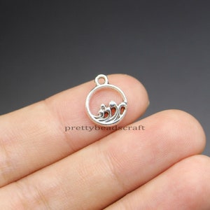 50 Havsvågberlock Liten Rund Cirkelberlock Bulk Grossistberlock Hänge Hantverksmaterial Antik Silverton 11 x 14 mm