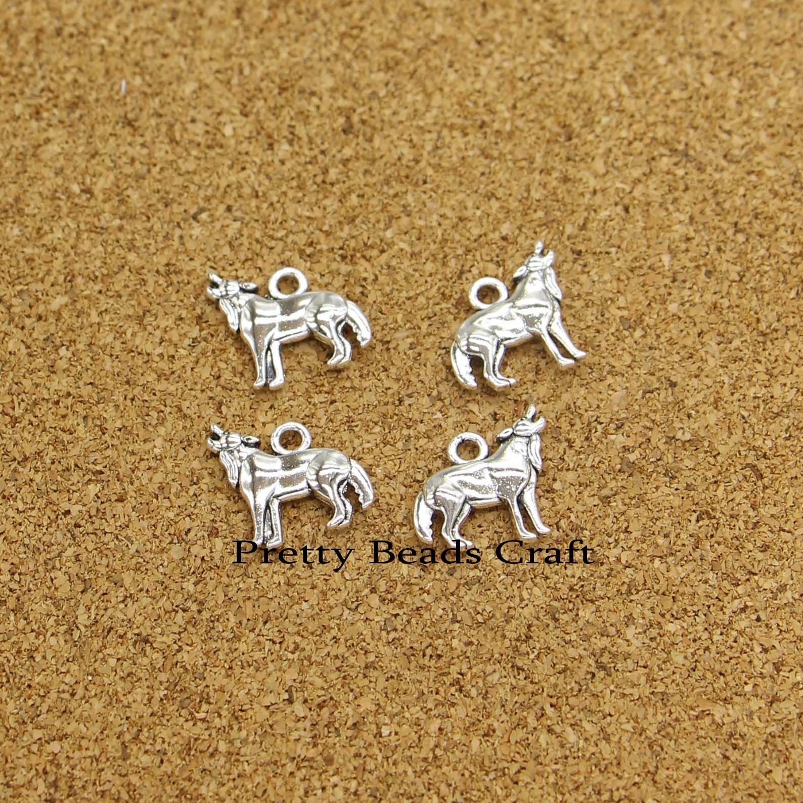30 Wolf Charms Wildlife Animal Wolves Charm Crafts Supplies Etsy UK