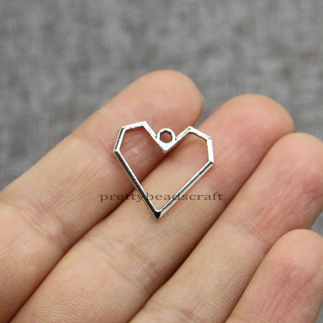 50/100 Bulk Year 2024 Charms Graduation Year Class the Year of 2024 Charms  Crafts Supplies Antique Silver Tone 9x14mm 