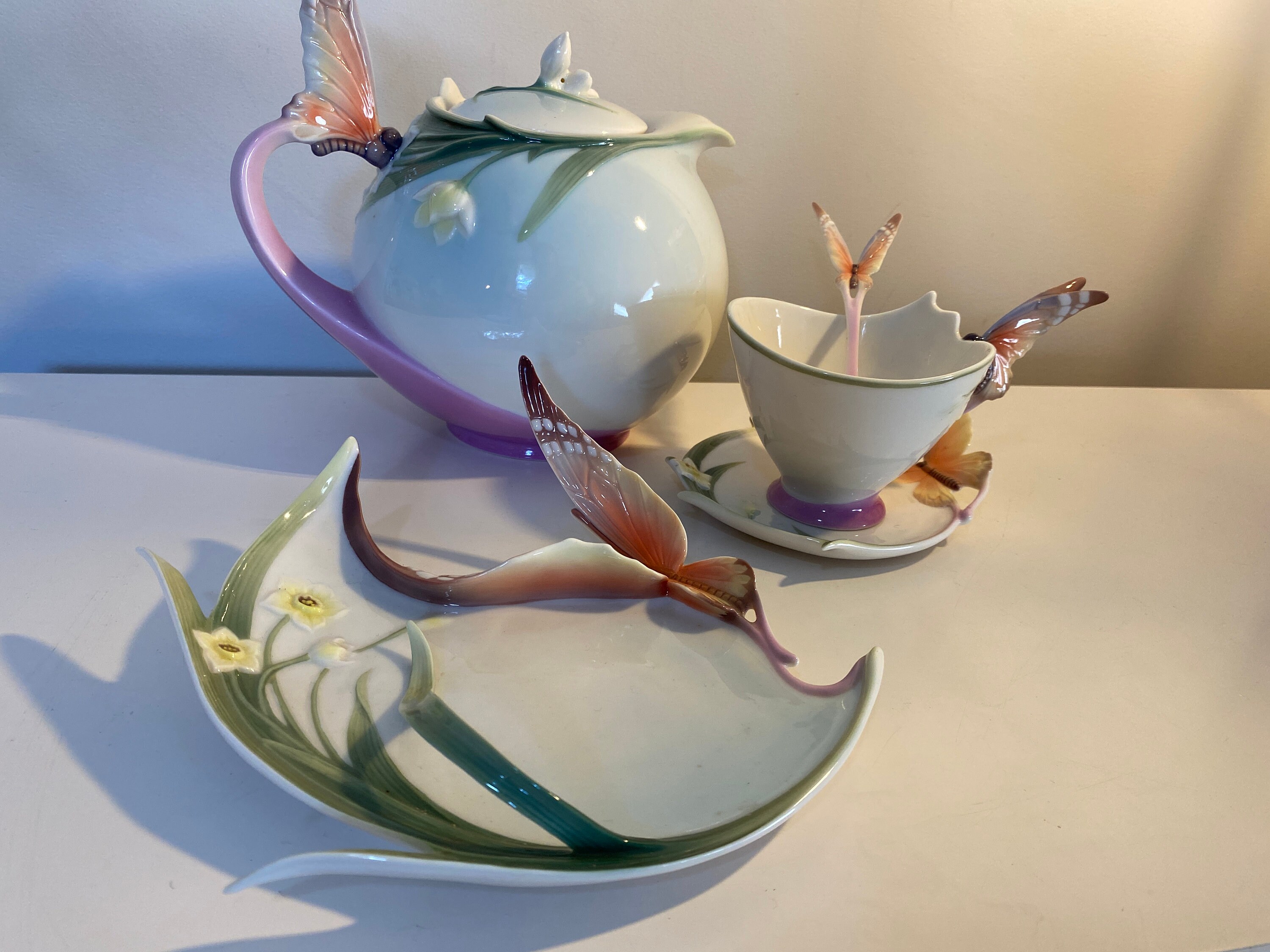 Papillon-butterfly Franz Porcelain Butterfly Pieces - Cup and 