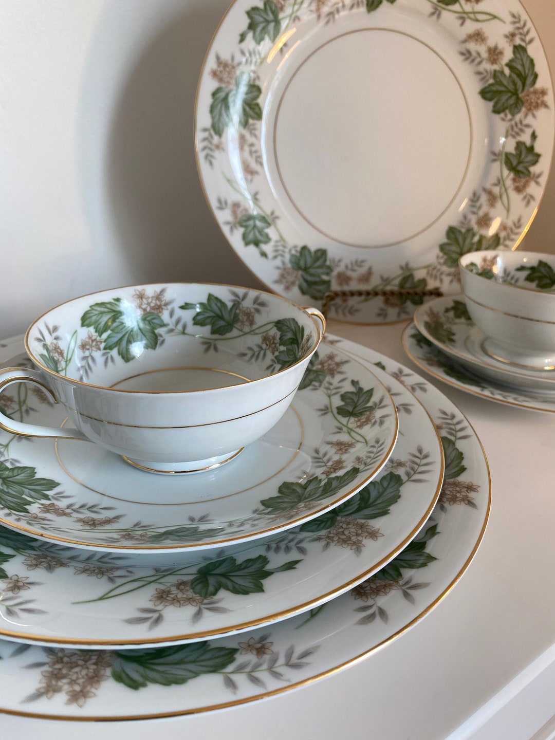 Noritake Daphne, Made in Japan, Vintage 1960 - Tea & Coffee Pieces