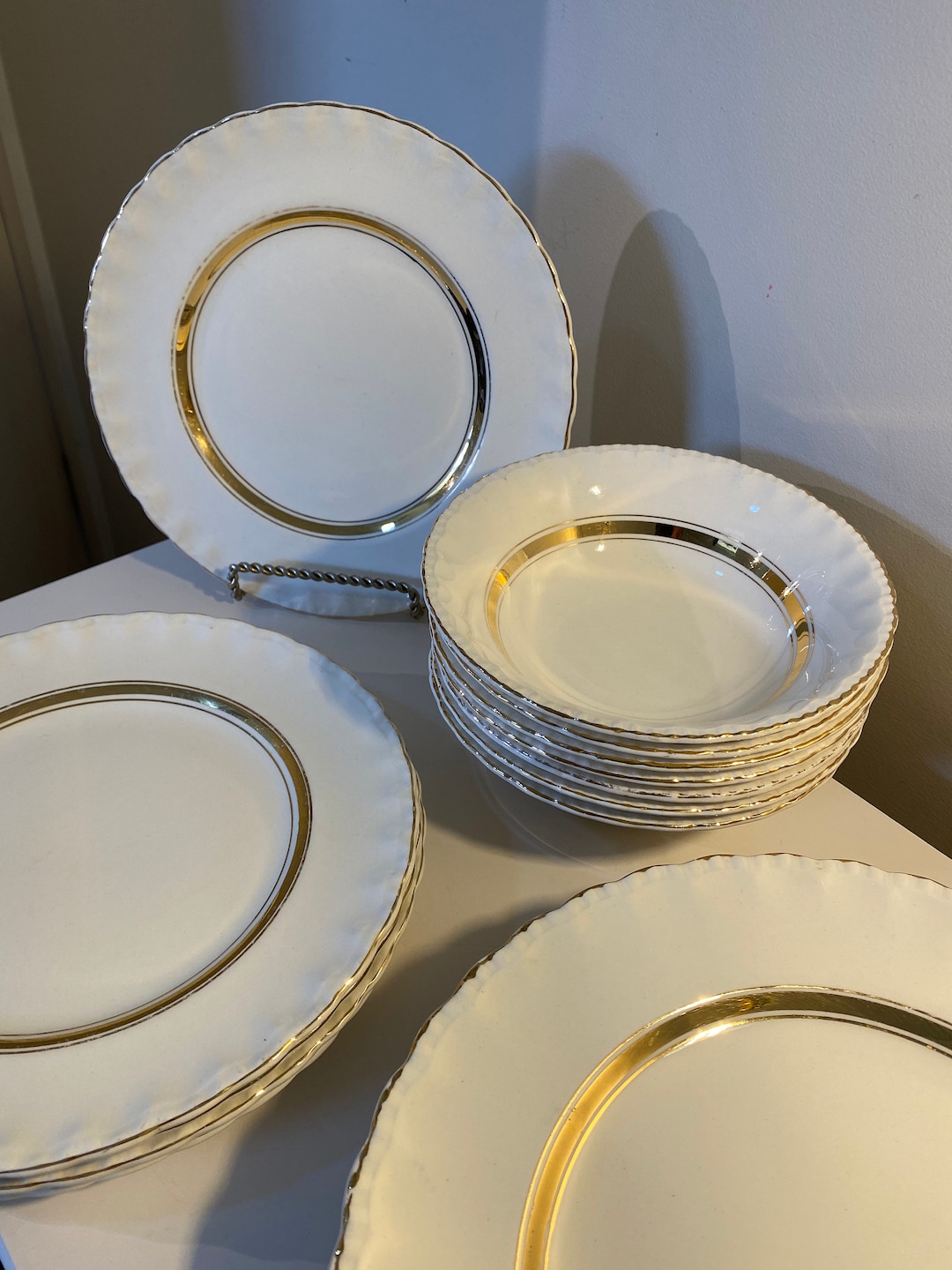 Grindley England Cream Petal Design, 1930s, Bowls and Plates Sold