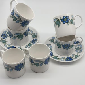 Blue Art Nouveau Susie Cooper Designs by Wedgwood, 1970&#39;s Fine English Bone China Cups and Saucers - original box