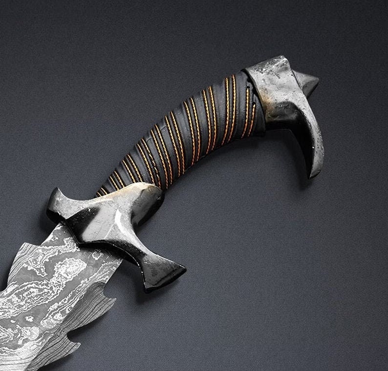 13 Custom Handmade Damascus Steel Bowie Knife, Fixed Blade Sharpen