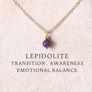 Colar de lepidolita, presentes de Libra, joias de lepidolita, colar de cristal delicado e simples para mulheres, joias de lepidolita, presente de aniversário de 45 anos para mulheres