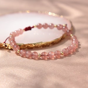 Bracelet quartz fraise Bracelet en cristal Bracelet personnalisable Bracelet en pierres précieuses délicates Cadeau personnalisé pour elle Bijoux fait main image 3