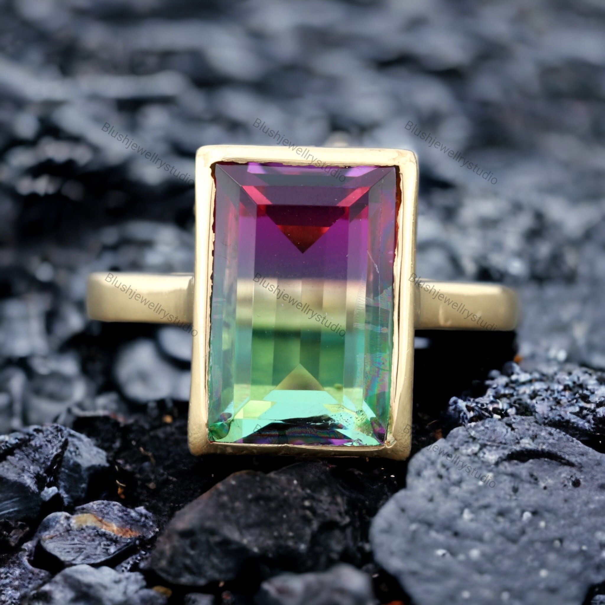 Bague de fiançailles en tourmaline pastèque en or jaune 14K, bijoux de demoiselle d'honneur, lunette sertie de bague solitaire fait main, cadeau personnalisé pour elle