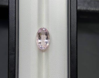 Piedra preciosa de morganita ovalada rosa, talla facetada natural (13,5 x 8,2 mm)