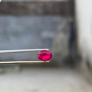 Naturlig duvblods Mogok Burma Rubin 2,25ct obehandlad certifierad lös ädelsten Mayamar