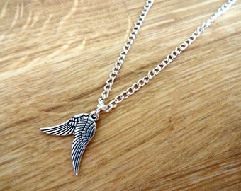 Angel wing memory necklace Silver plated chain nanny mum daughter dad grandad infant loss memorial 12 Inches to 40 Inches