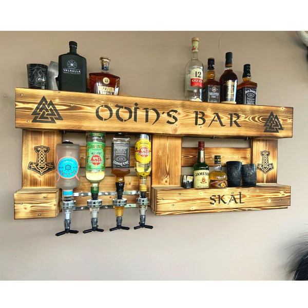 WIKINGER WANDBAR PERSONALISIERT - Odins Bar mit Getränkespender, Paletten Holz geflammt, Weinregal rustikal Whiskyregal Mittelalter Geschenk