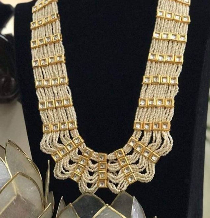 Bollywood Ethnic necklace Pirai Kundan Broach Attached Small Pearls Studded Jewelry set Indian Ethnic Simple Beautiful Kundan set earrings