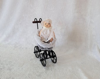 De Agostini vintage baby in carriage, collectible doll, porcelain doll, porcelain vintage, vintage gift